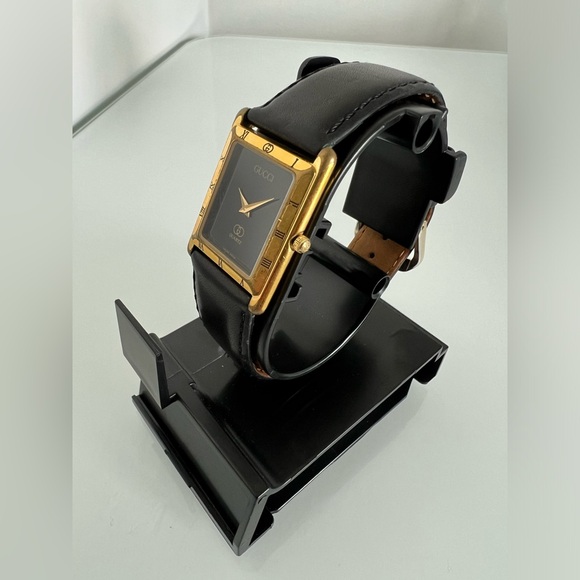 GUCCI 4200L Watch 21mm Quartz Square Women's Gold Black Belt Vintage working - Picture 3 of 4